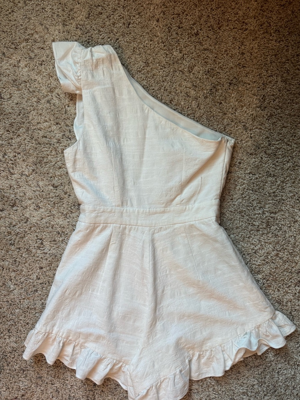 vestique White One-Shoulder Ruffle Romper
